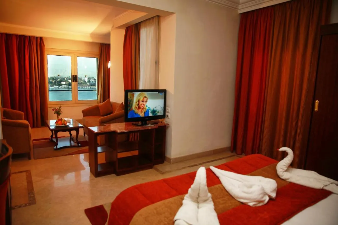Aracan Eatabe Luxor Hotel